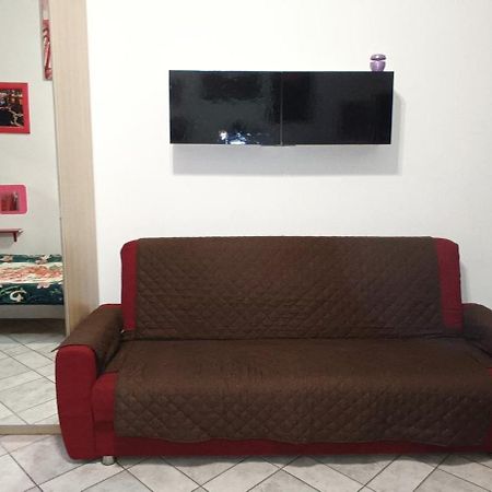 Casa Vacanze Completa Di Tutto E Anche Di Piu 리보르노 외부 사진