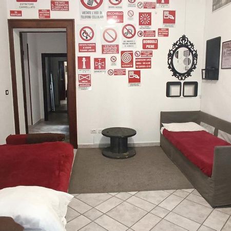 Casa Vacanze Completa Di Tutto E Anche Di Piu 리보르노 외부 사진
